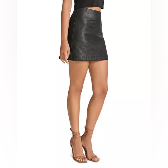 BB Dakota by Steve Madden ‘We Quilt This City Faux Leather Mini Skirt’ - Picture 3 of 9